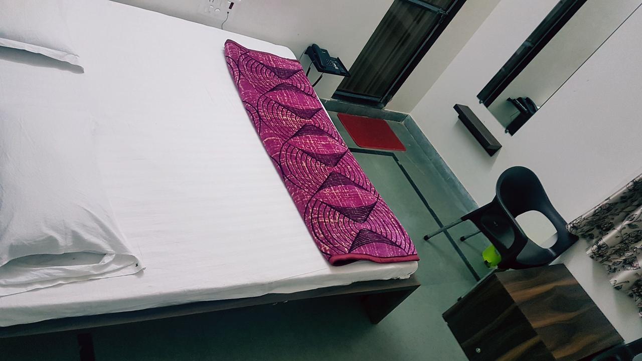 Ābu Road Hotel Ambe Residency מראה חיצוני תמונה